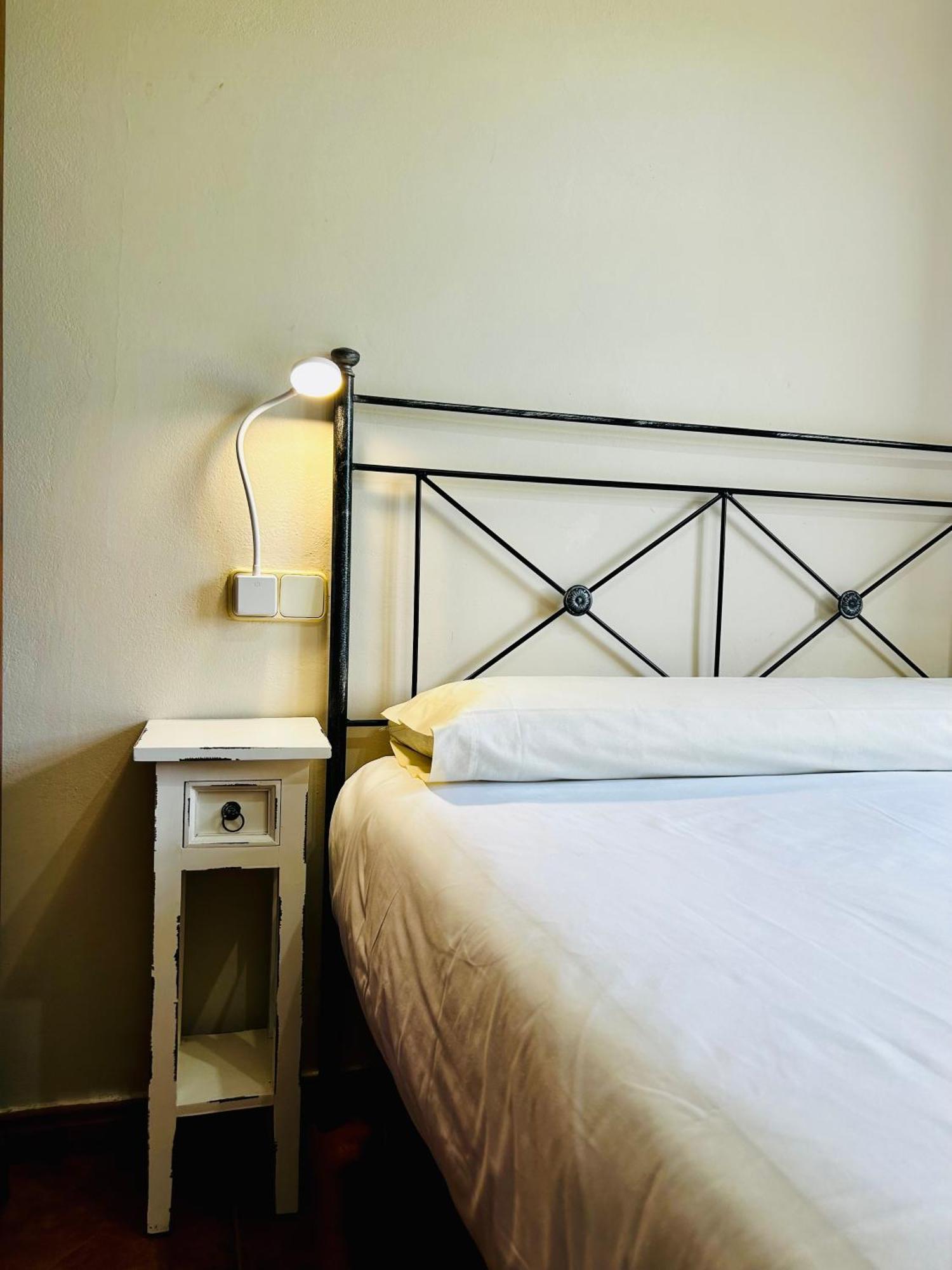 Casa La Maestra Appartement Arriondas Buitenkant foto