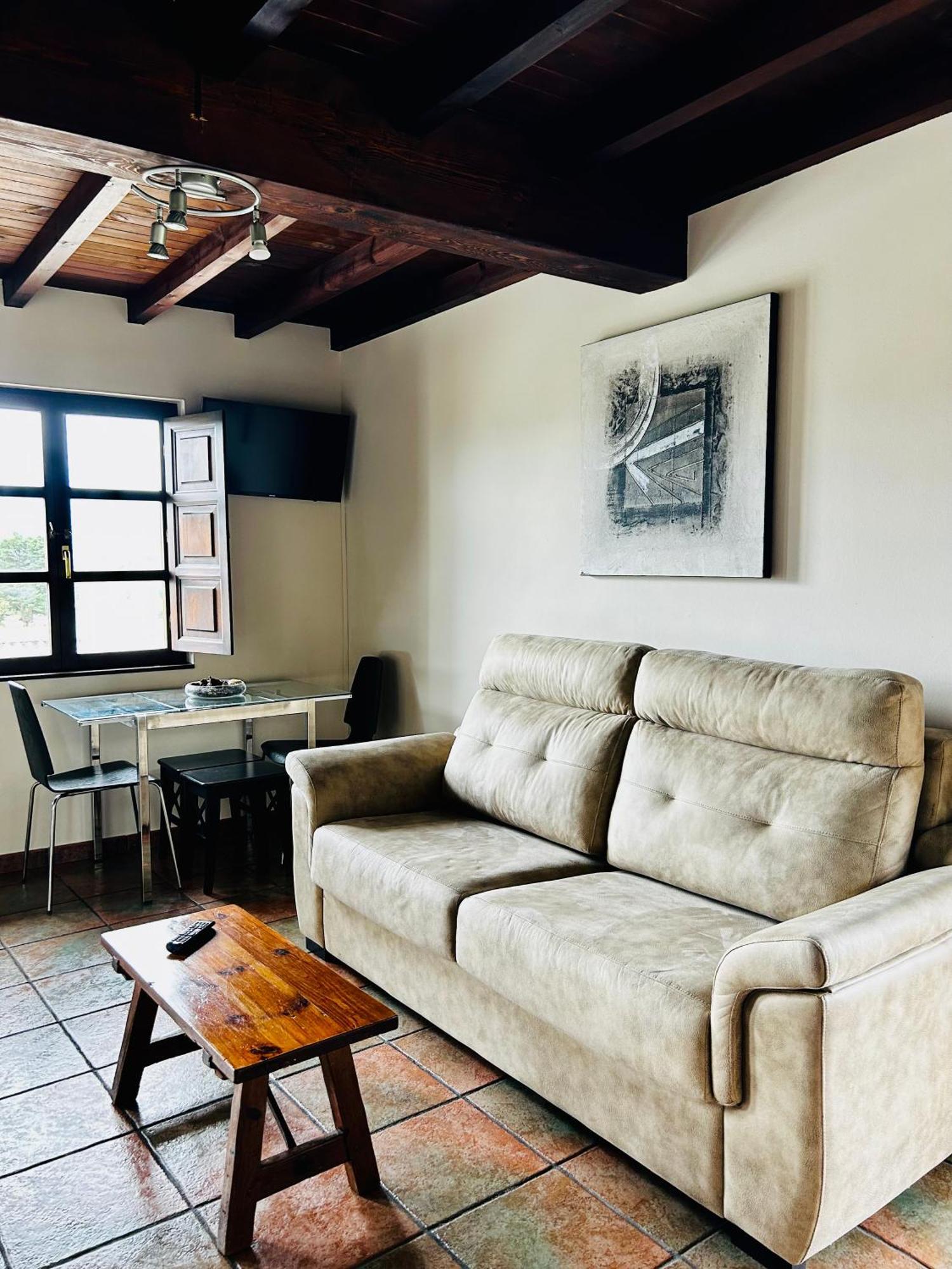 Casa La Maestra Appartement Arriondas Buitenkant foto