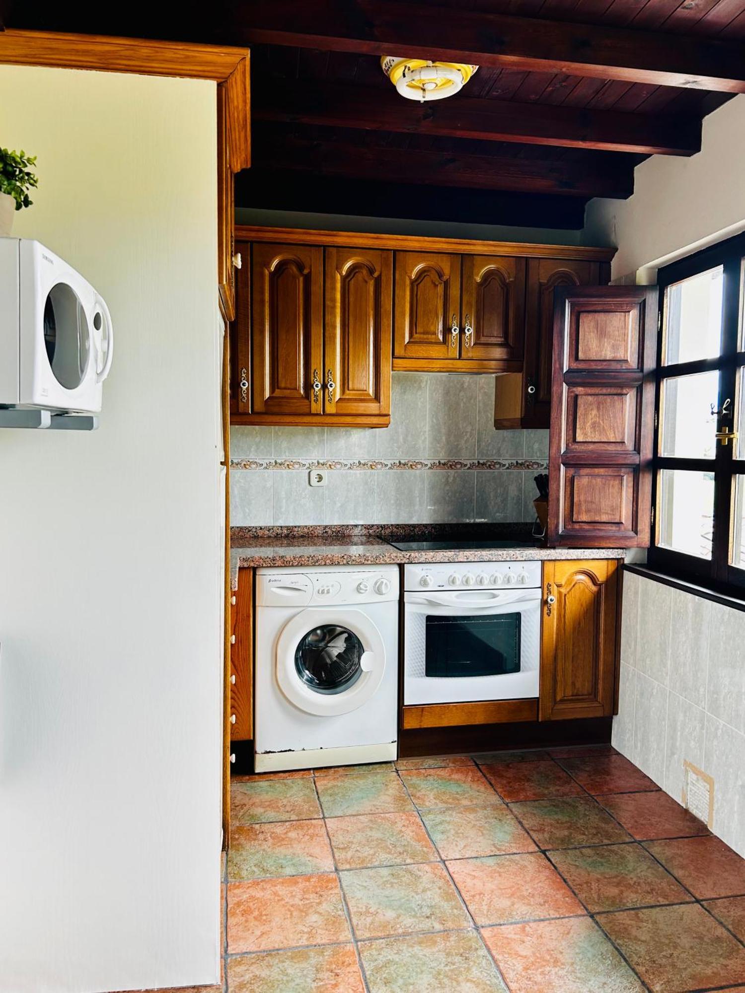 Casa La Maestra Appartement Arriondas Buitenkant foto